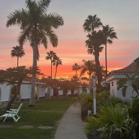 Newly Listed And Renovated Bungalow In Parque Golf Maspalomas Maspalomas  Exterior photo
